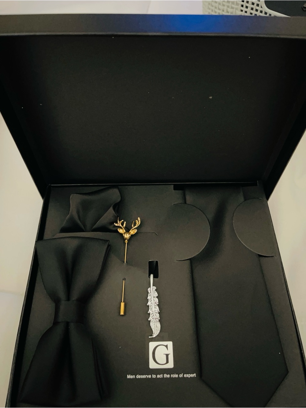 5pc Men’s Tie & Bow Gift Set